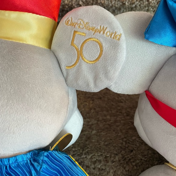 Disney - Picture 4 of 8